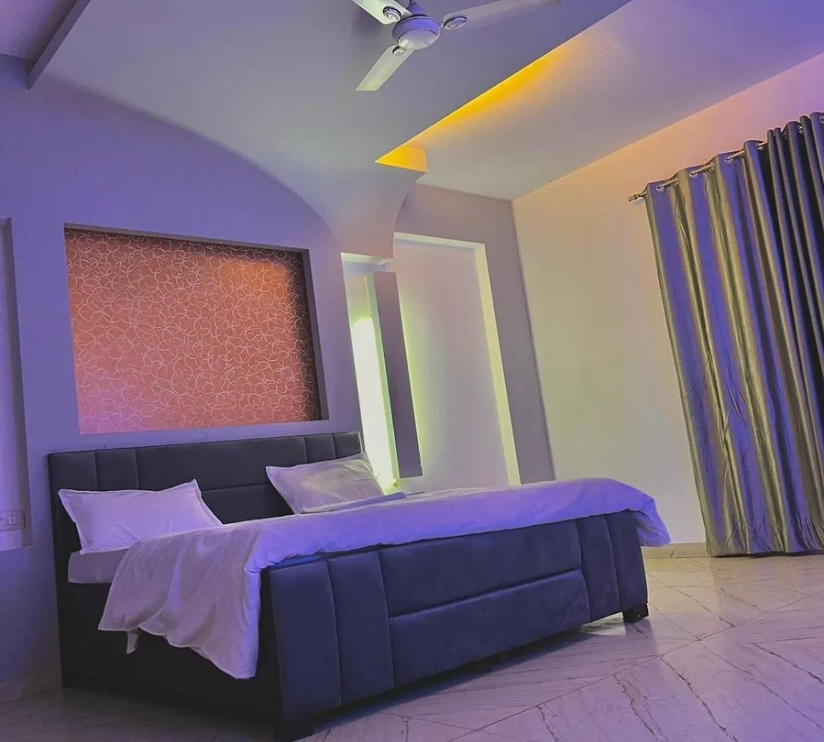 Hotel O The Majestic Residency Gurgaon